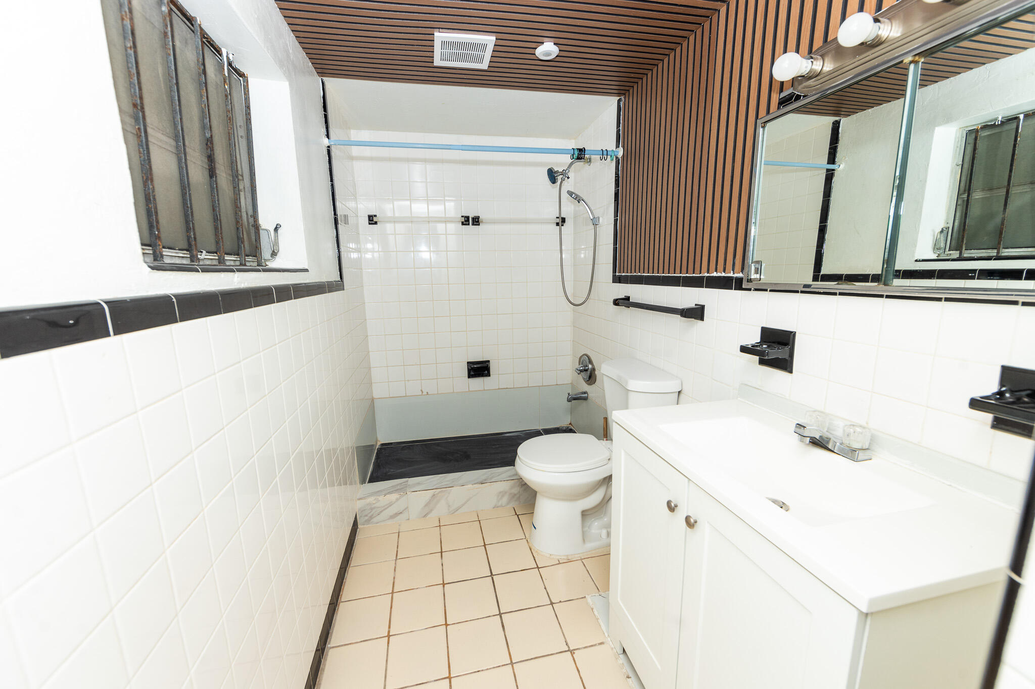 1230 NW 180th Terrace