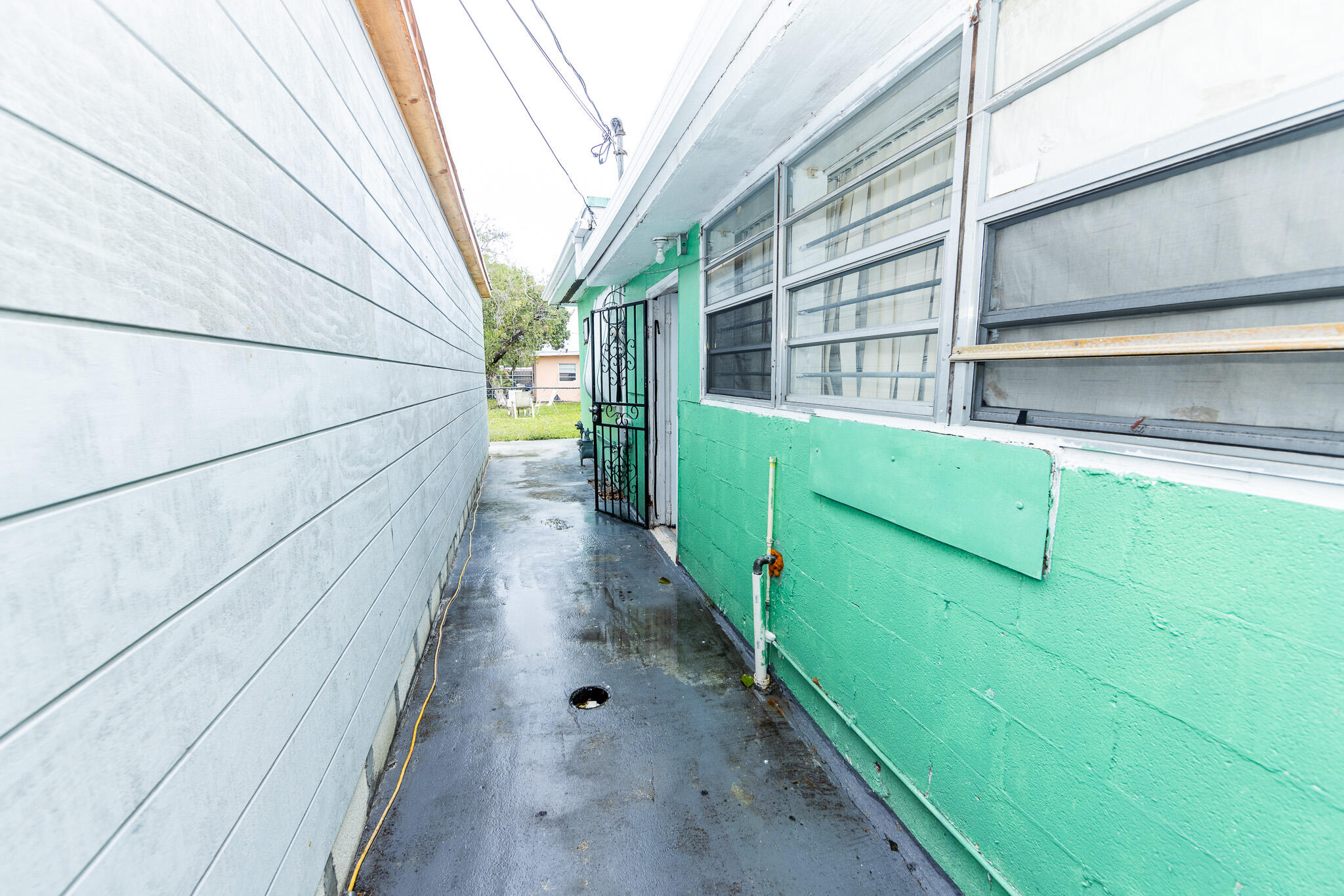 1230 NW 180th Terrace