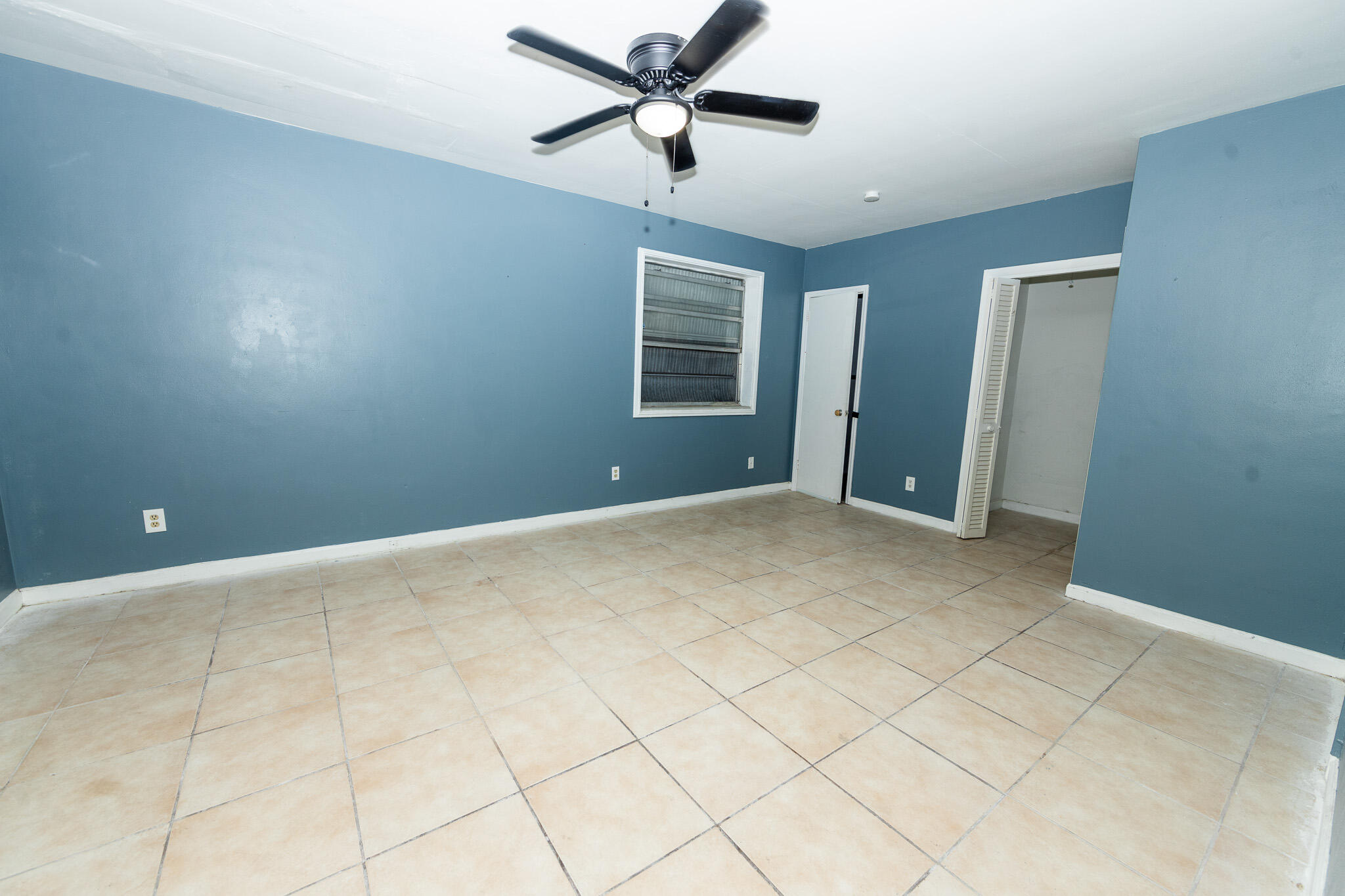 1230 NW 180th Terrace