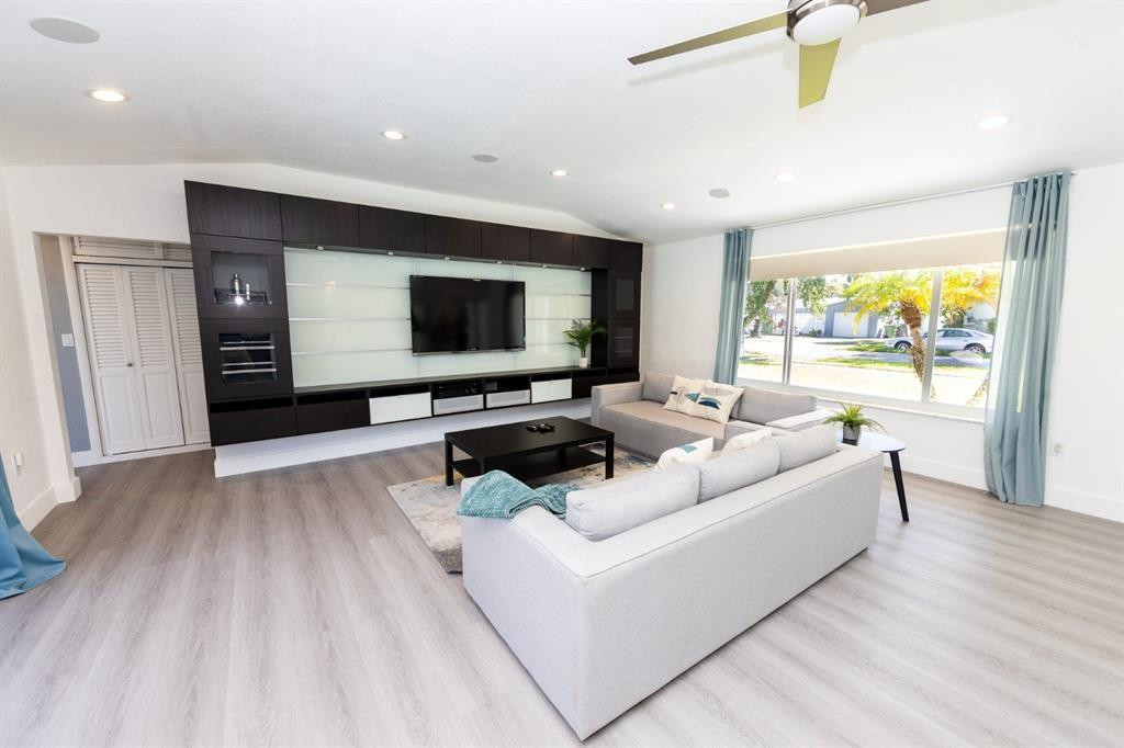 475 NE 142nd Street