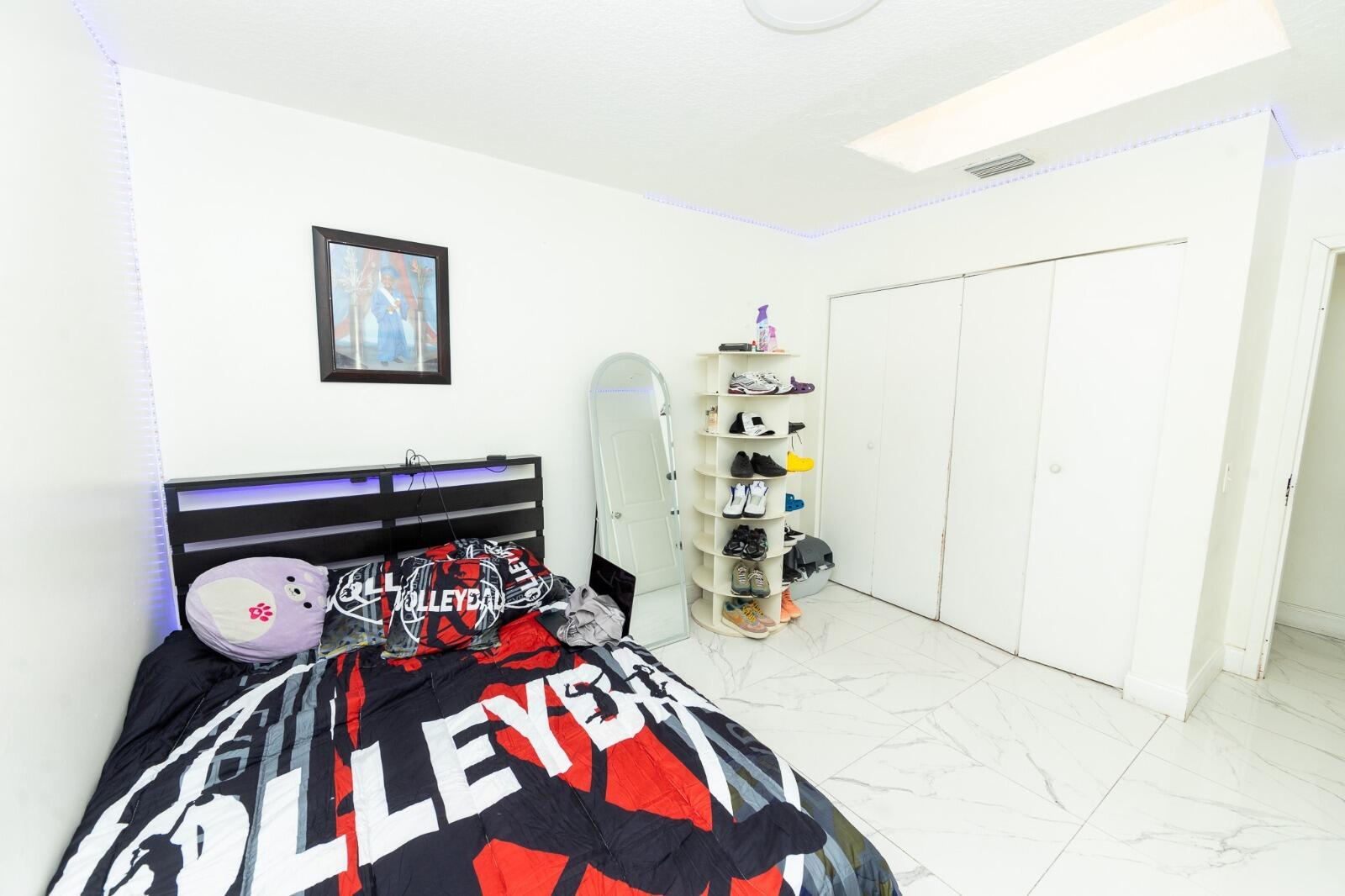 783 NE 127th Street