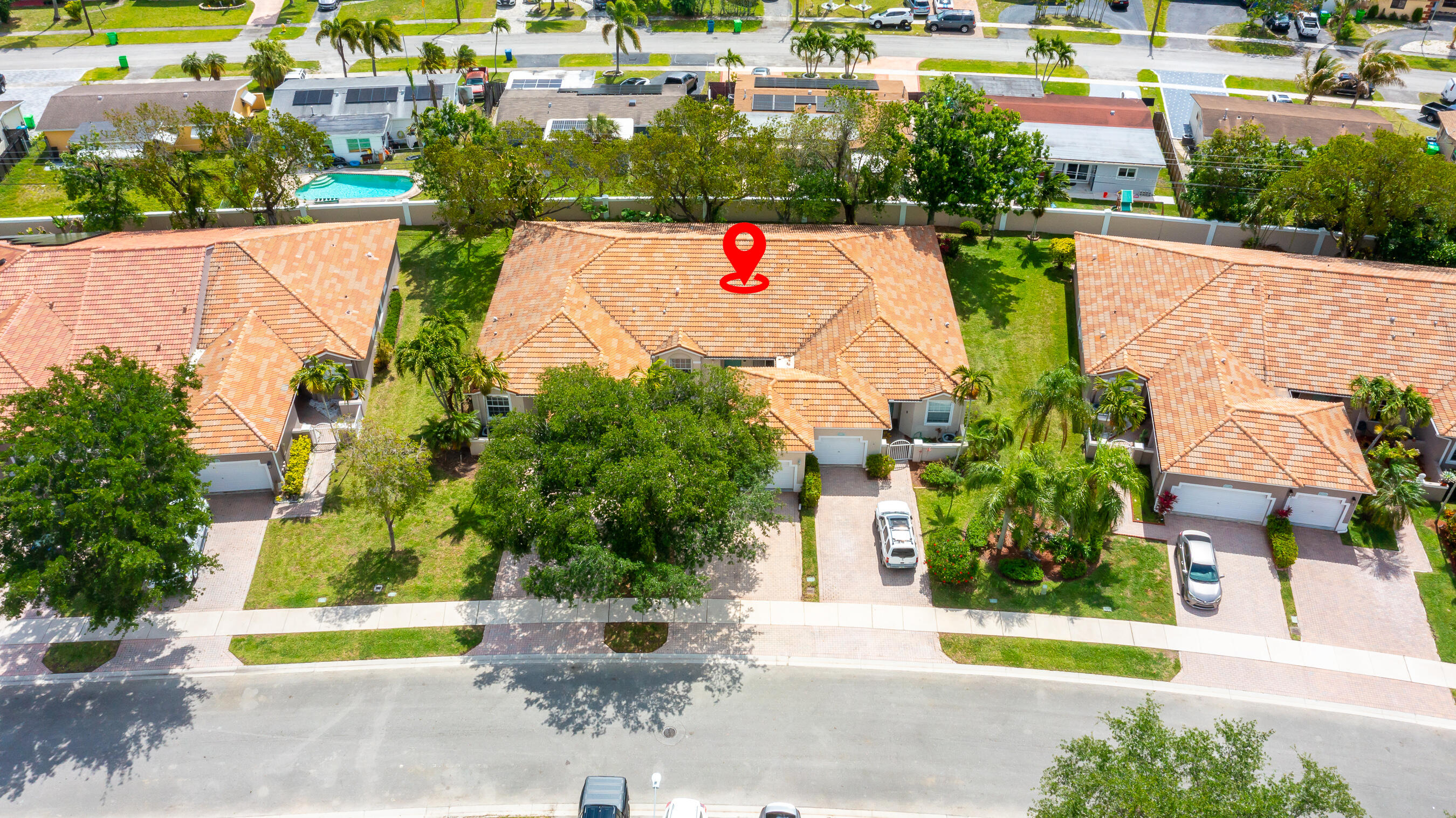 2590 E Aragon Boulevard 2
