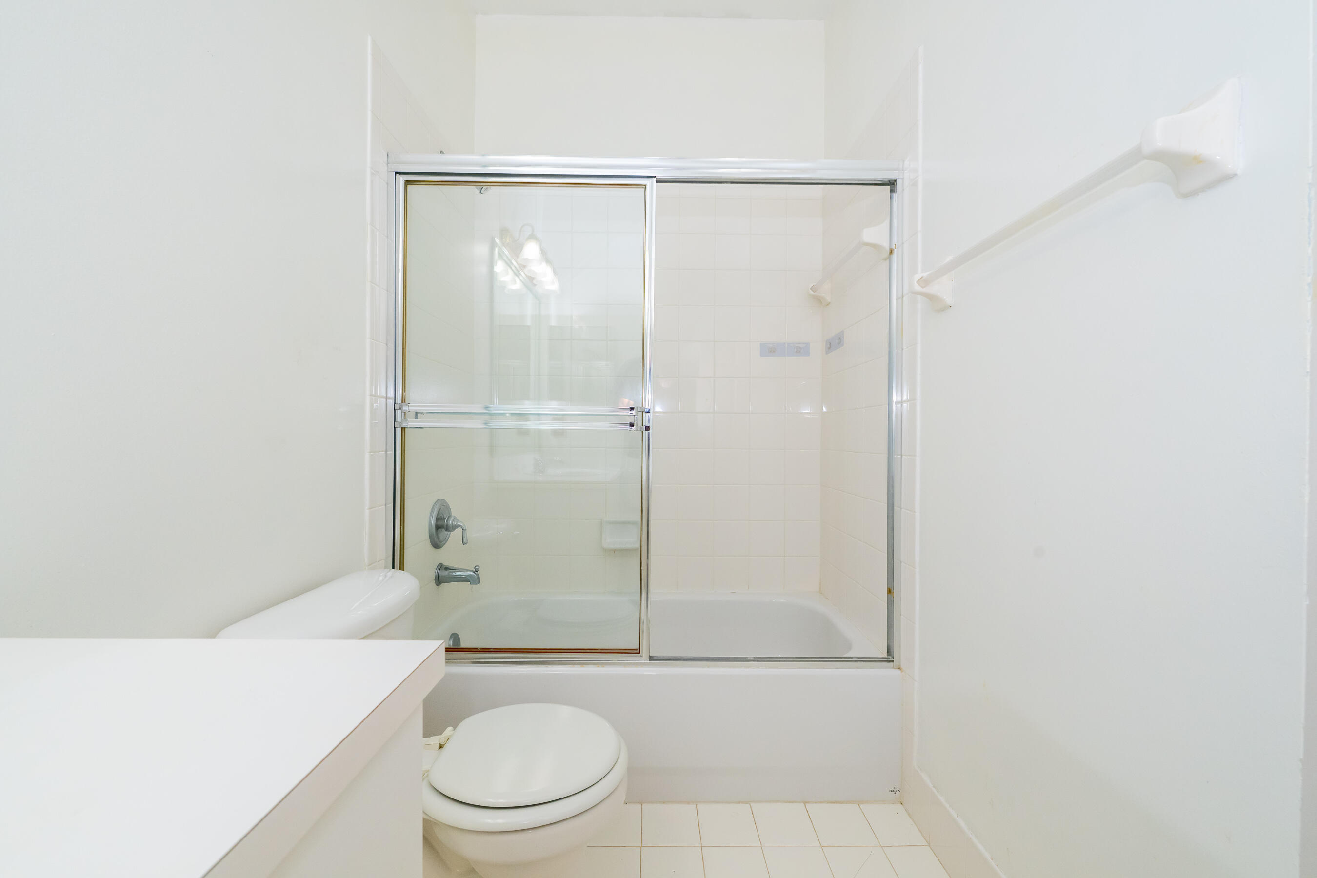 2590 E Aragon Boulevard 2