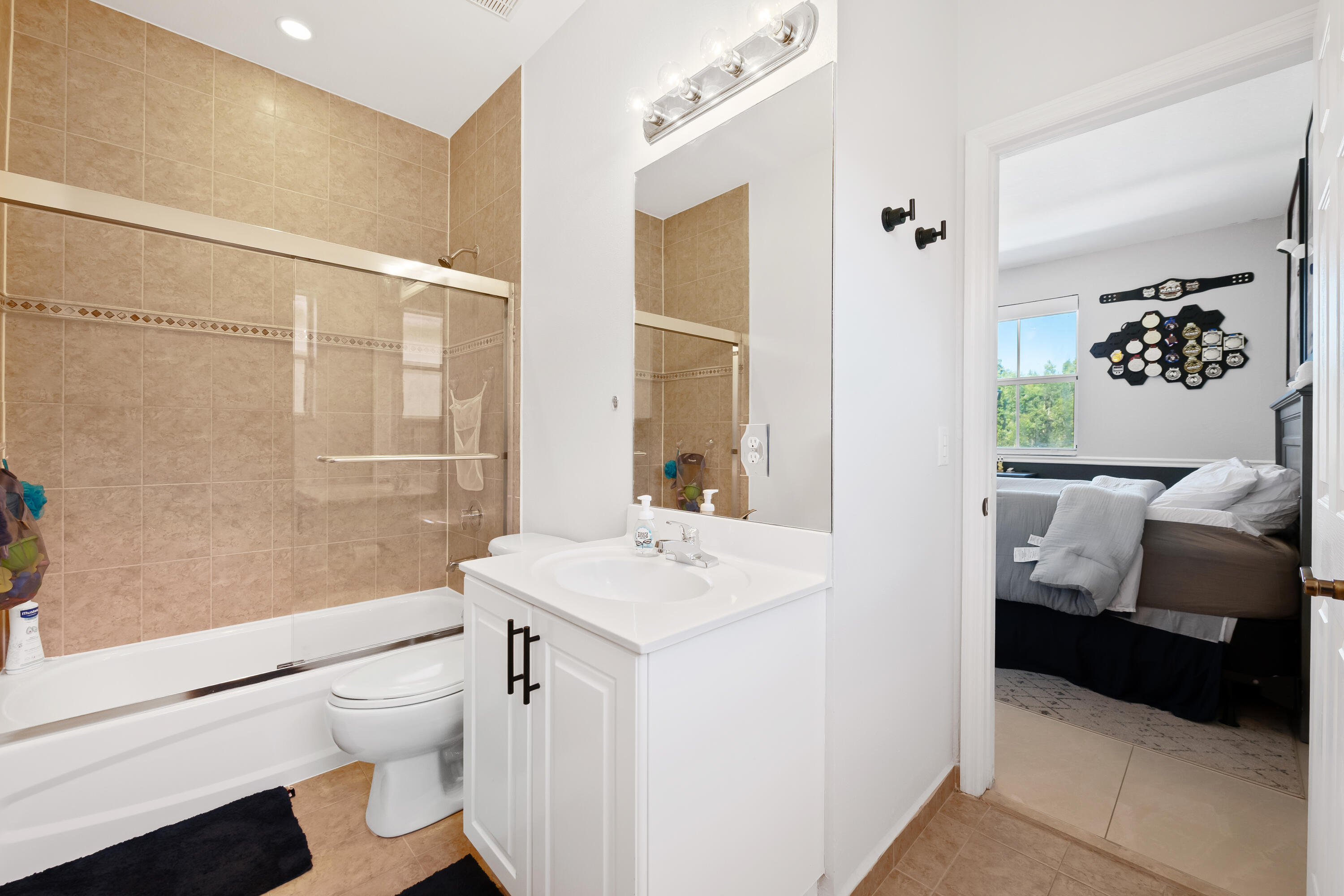 2760 SW 156th Place