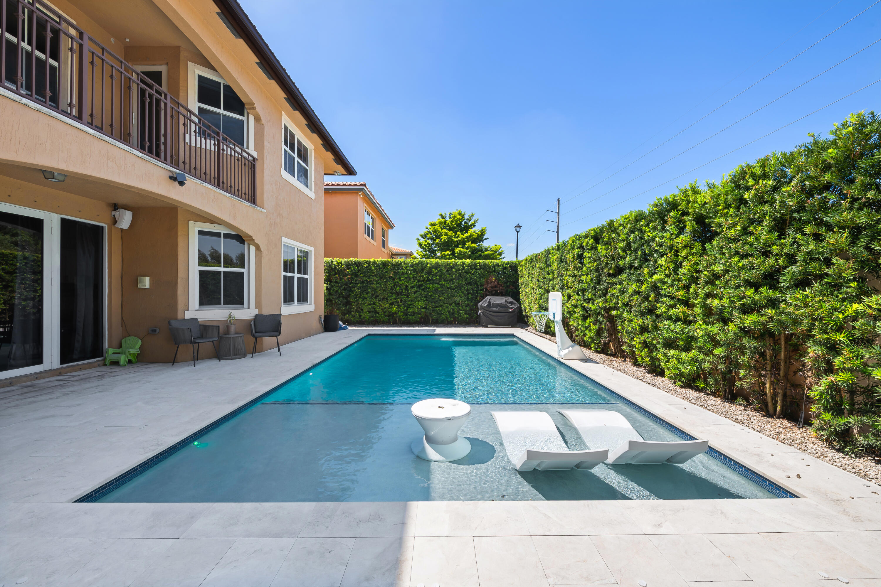2760 SW 156th Place