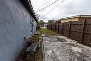 2900 NW 5th Court