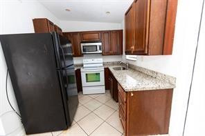 2900 NW 5th Court