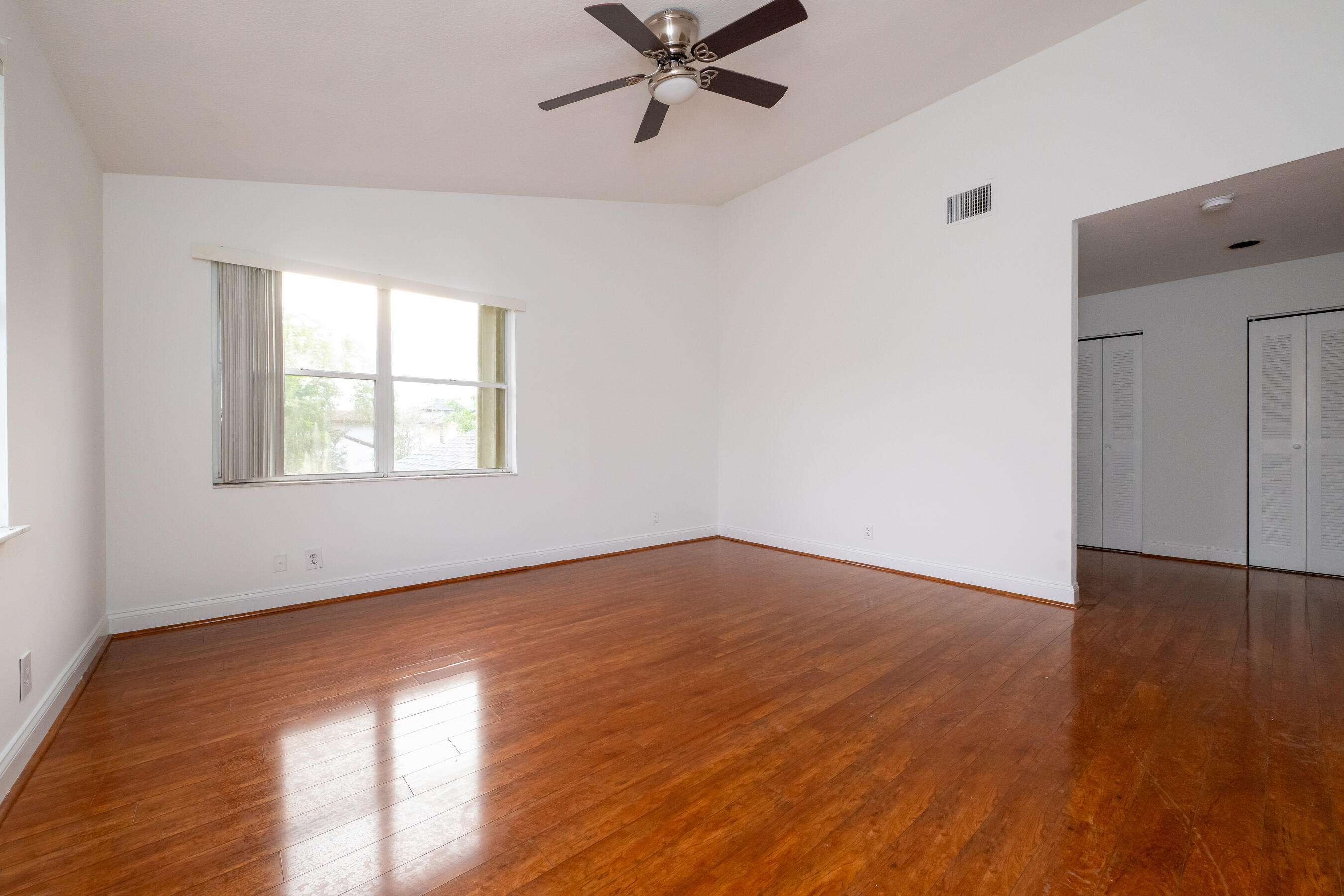2379 NW 33rd Terrace
