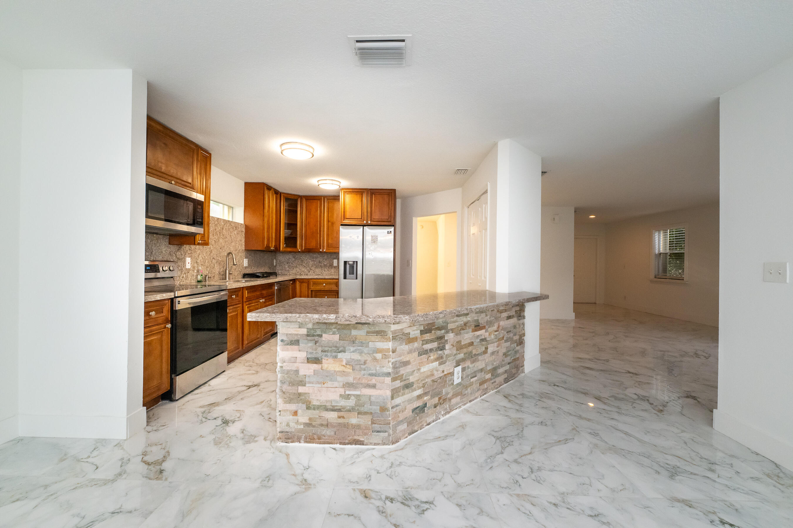 2379 NW 33rd Terrace