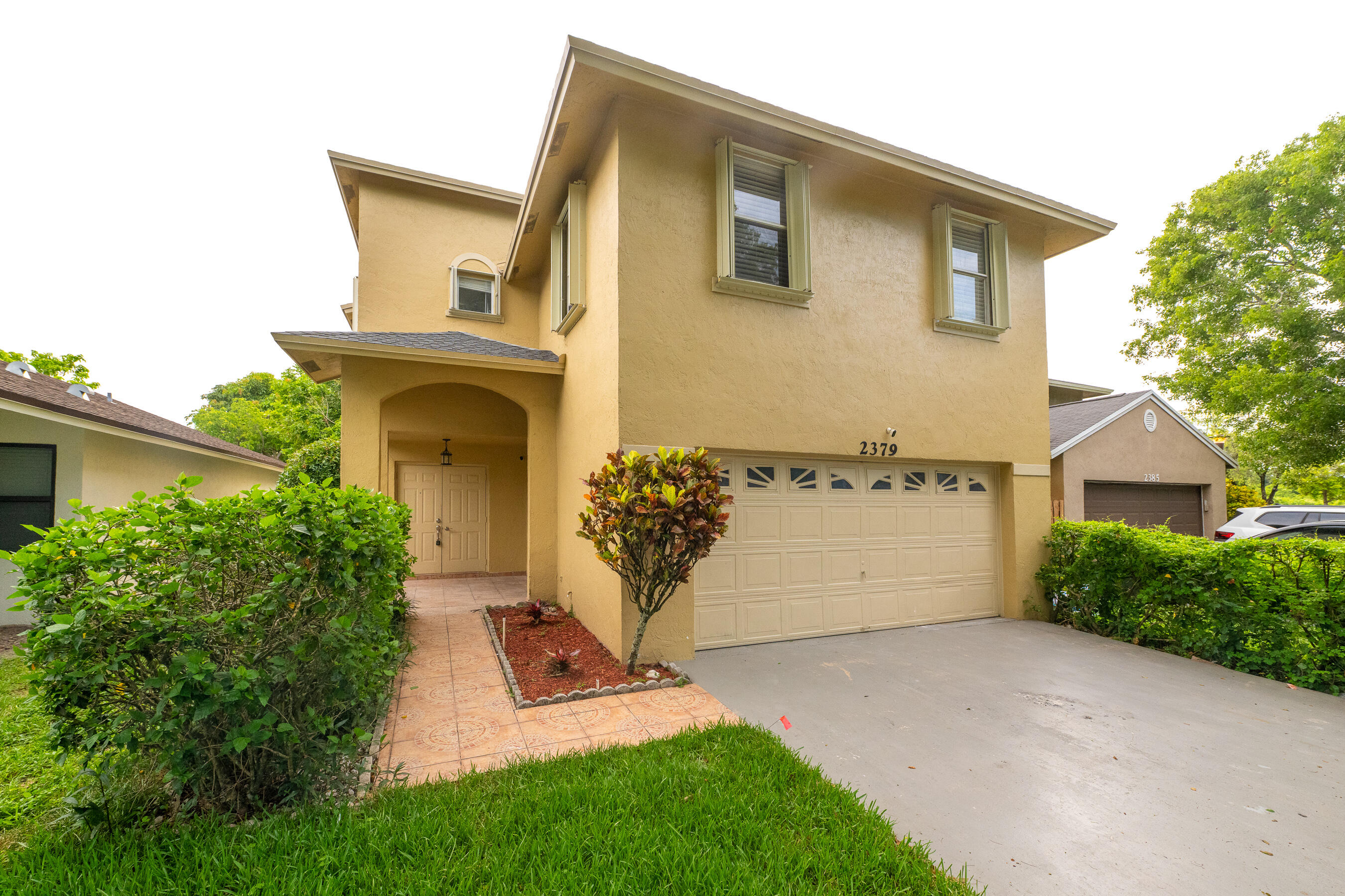 2379 NW 33rd Terrace