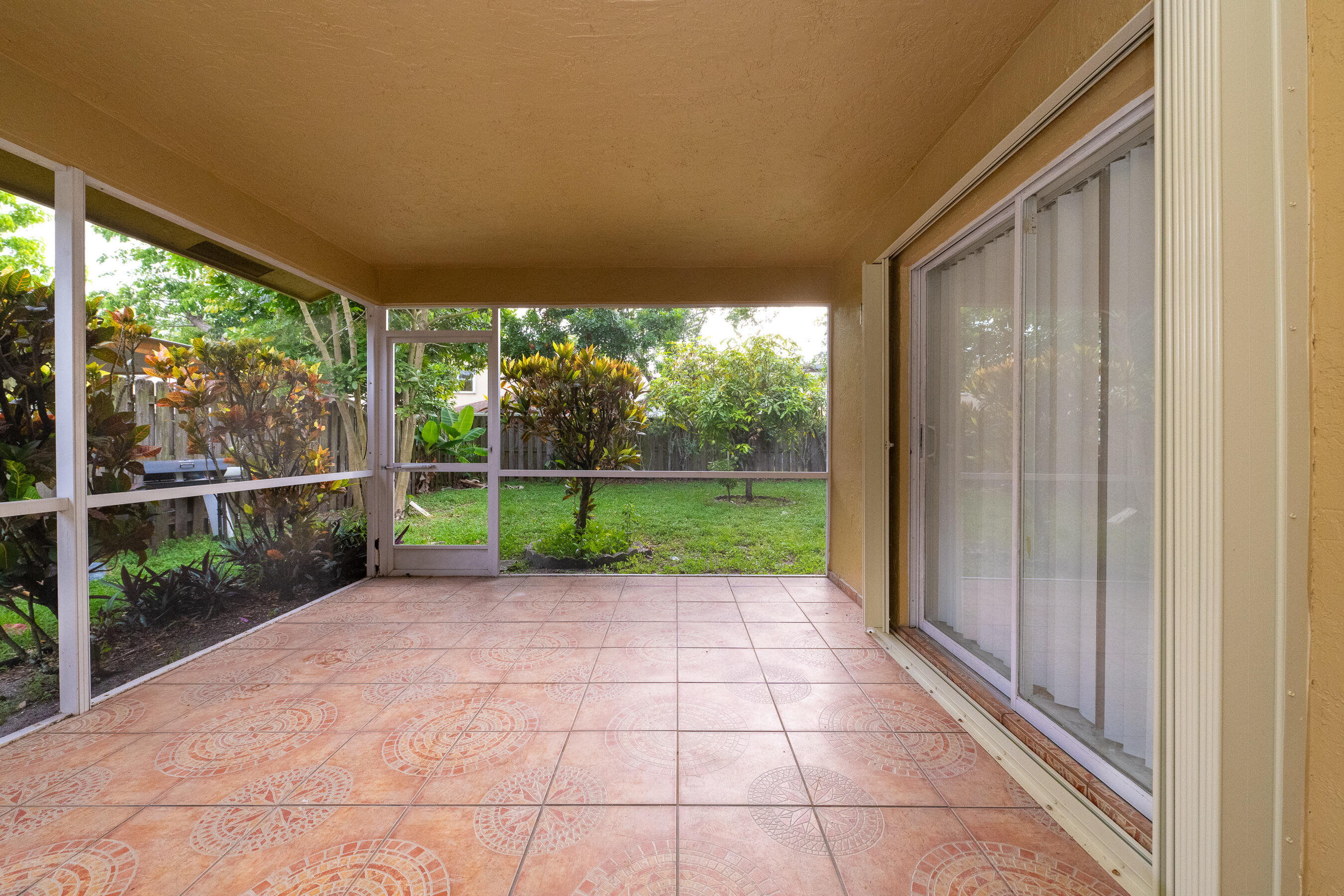 2379 NW 33rd Terrace