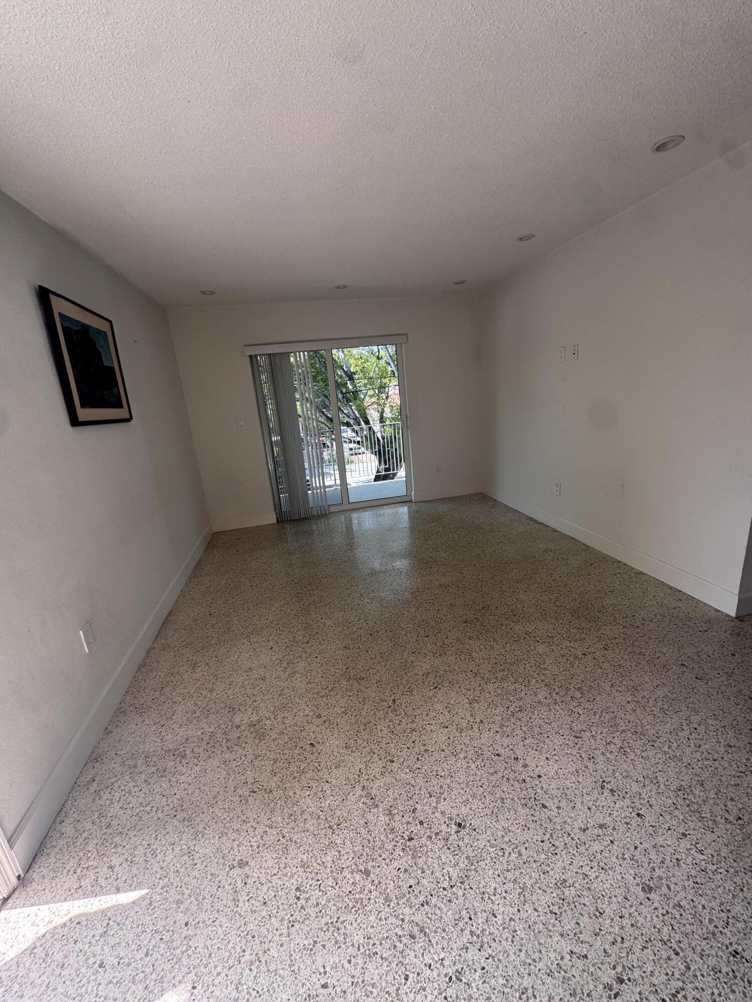 570 NE 64th Street Unit 4