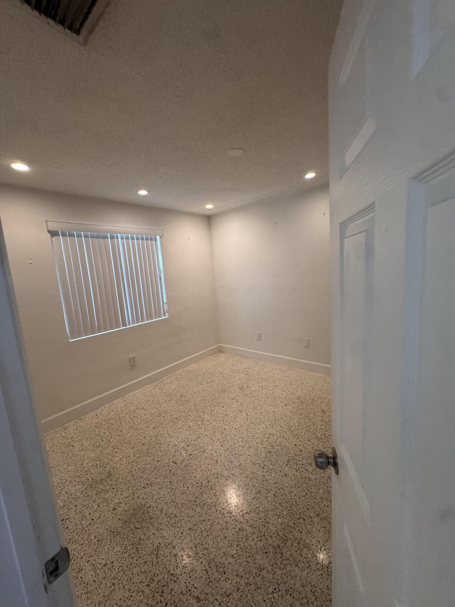 570 NE 64th Street Unit 4