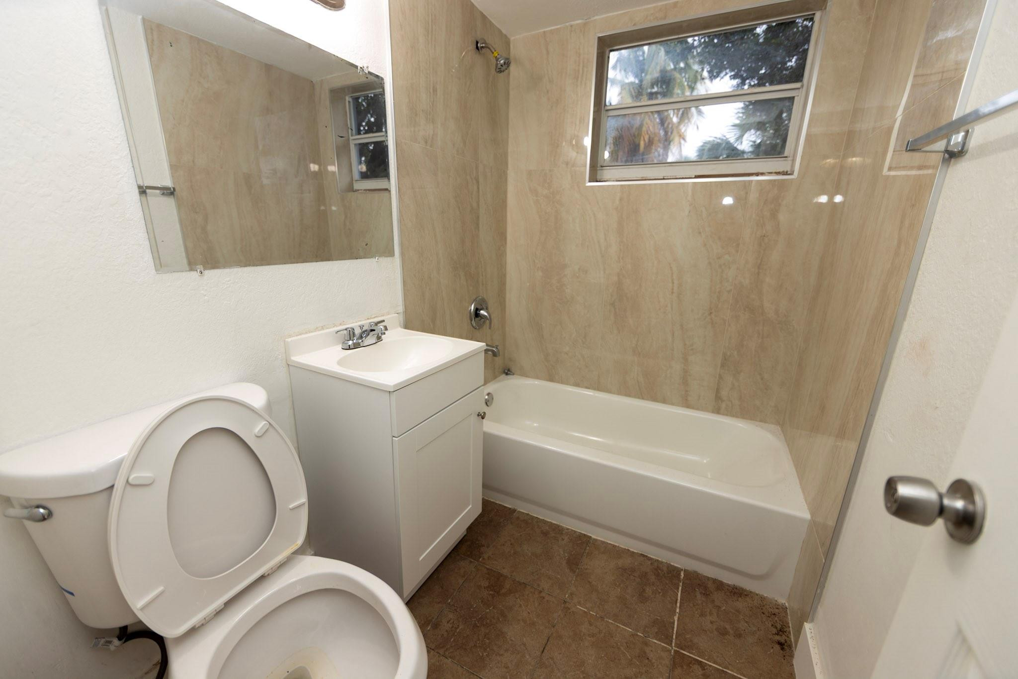 205 NW 33rd Avenue