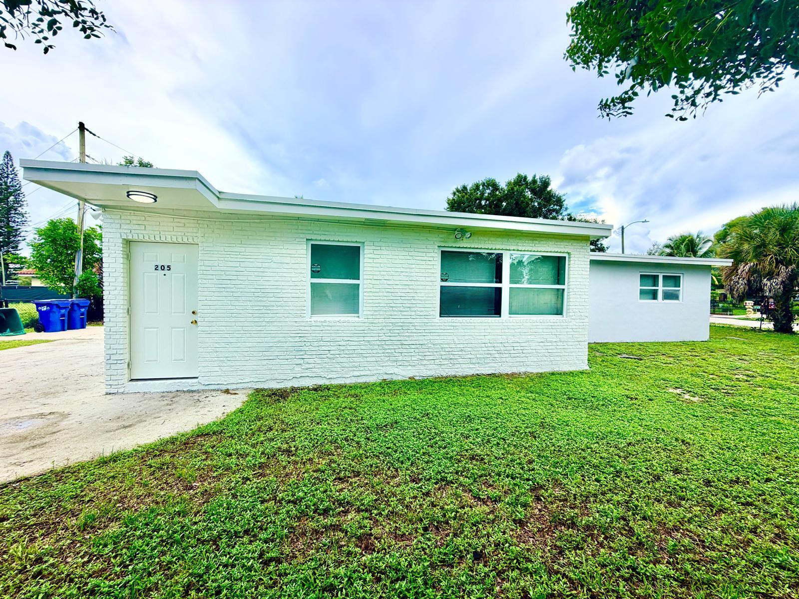 205 NW 33rd Avenue