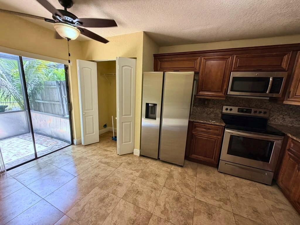 6020 NW 3rd Street 6020