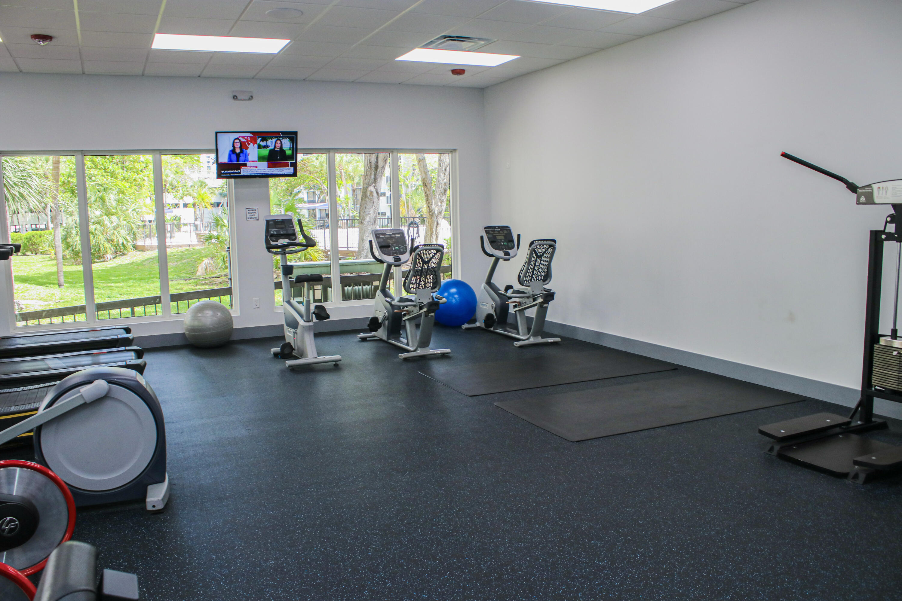 17011 N BAY Road 104