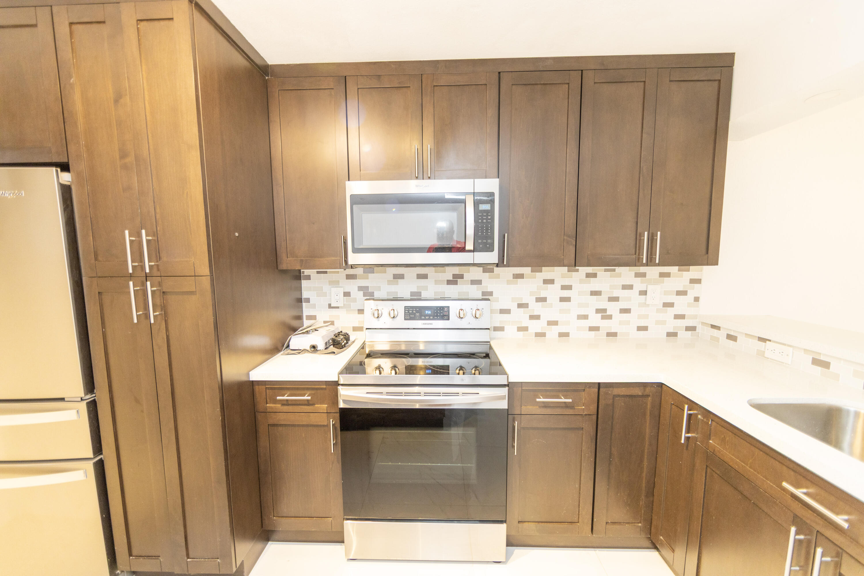 11060 S LAKEVIEW Drive 11060