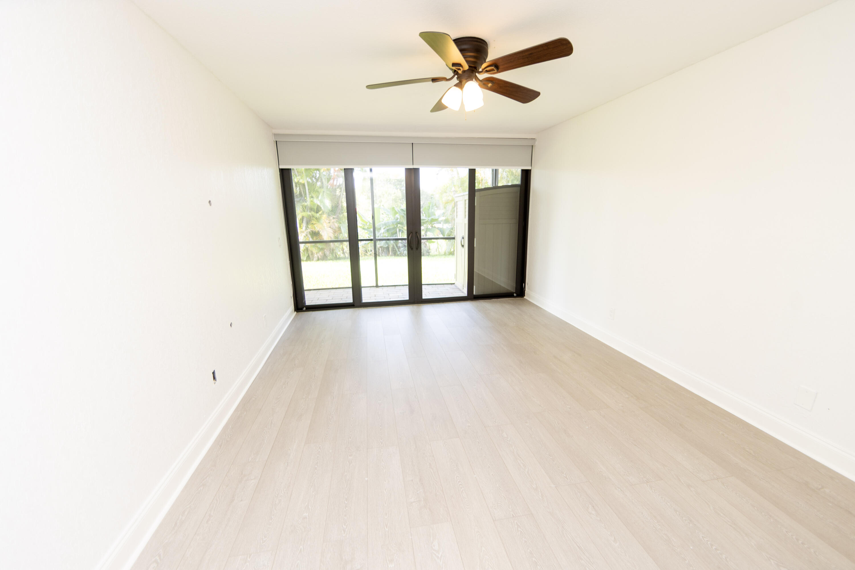11060 S LAKEVIEW Drive 11060