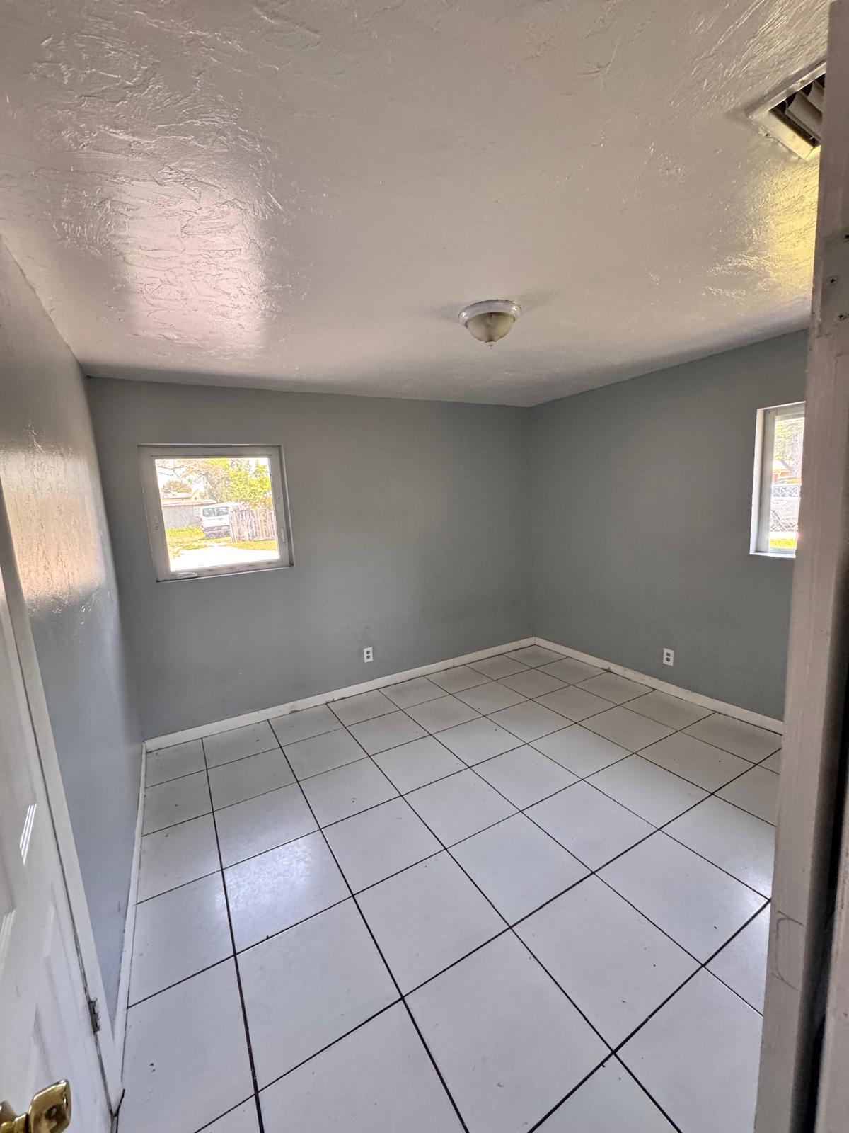 1132 NW 5TH Court 1