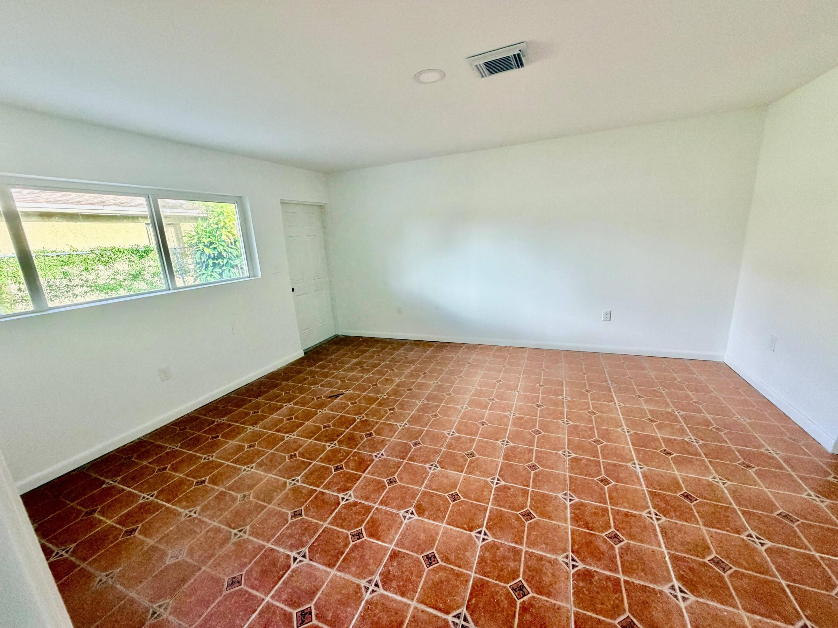 1132 NW 5TH Court 1