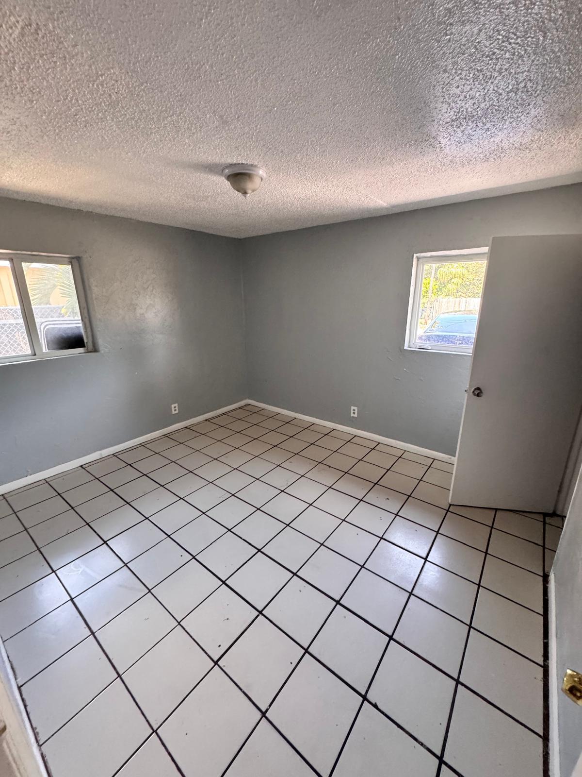 1132 NW 5TH Court 1