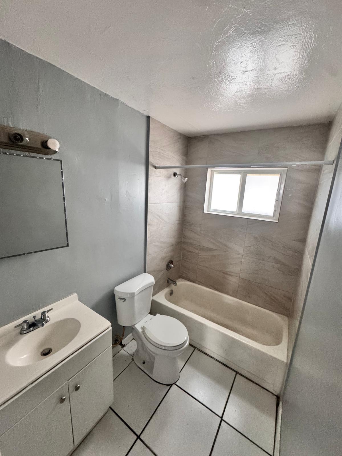 1132 NW 5TH Court 1