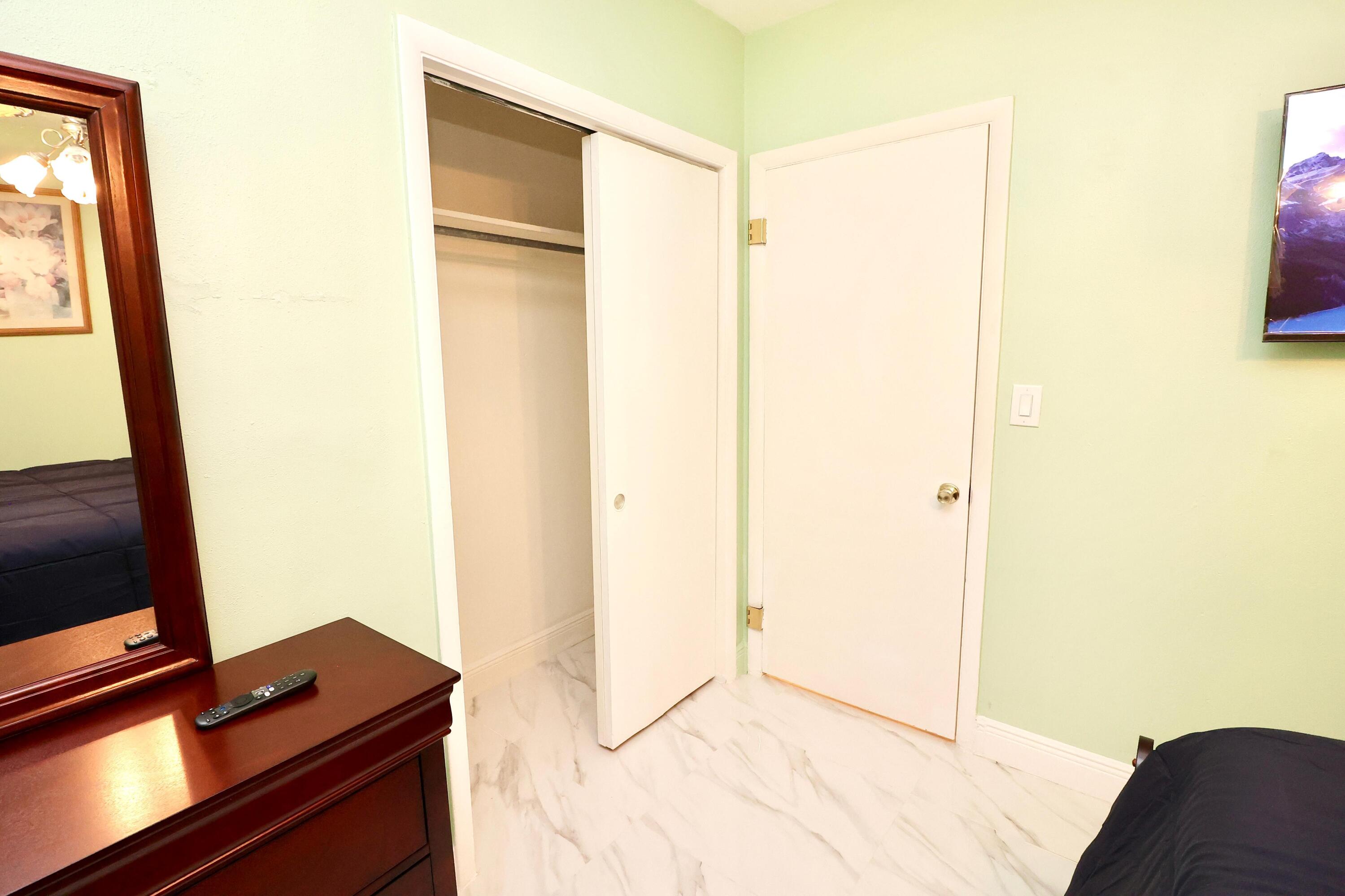 842 NE 154TH Street