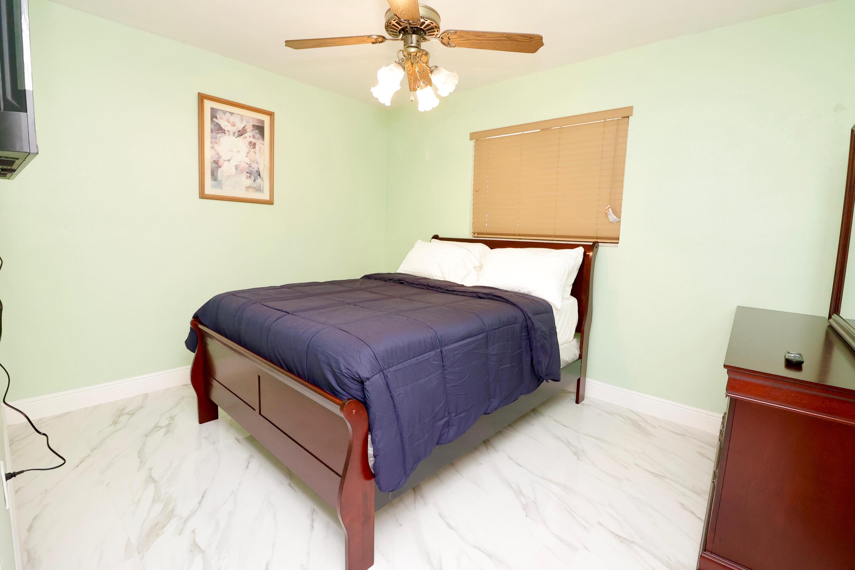 842 NE 154TH Street