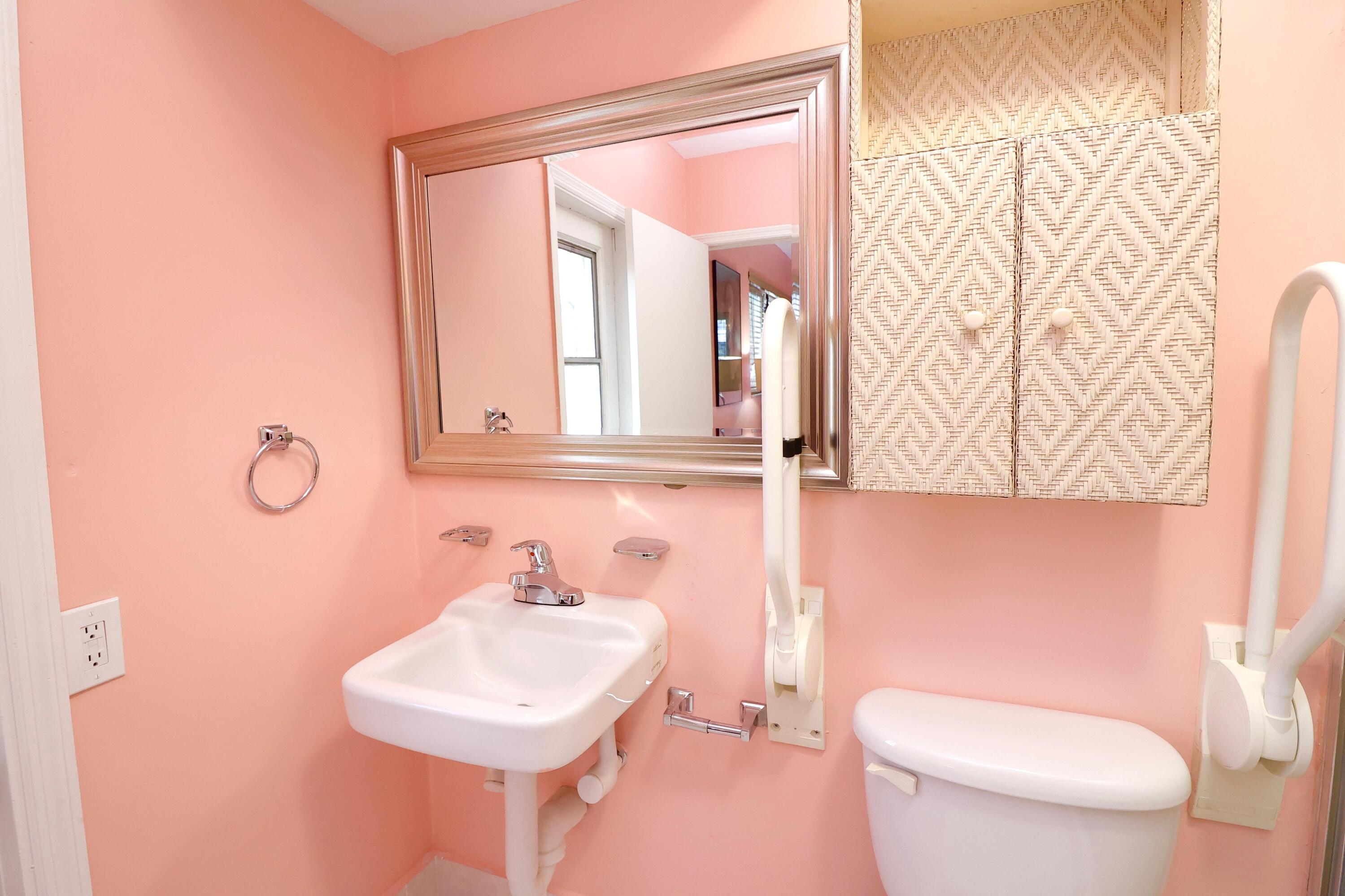 842 NE 154TH Street