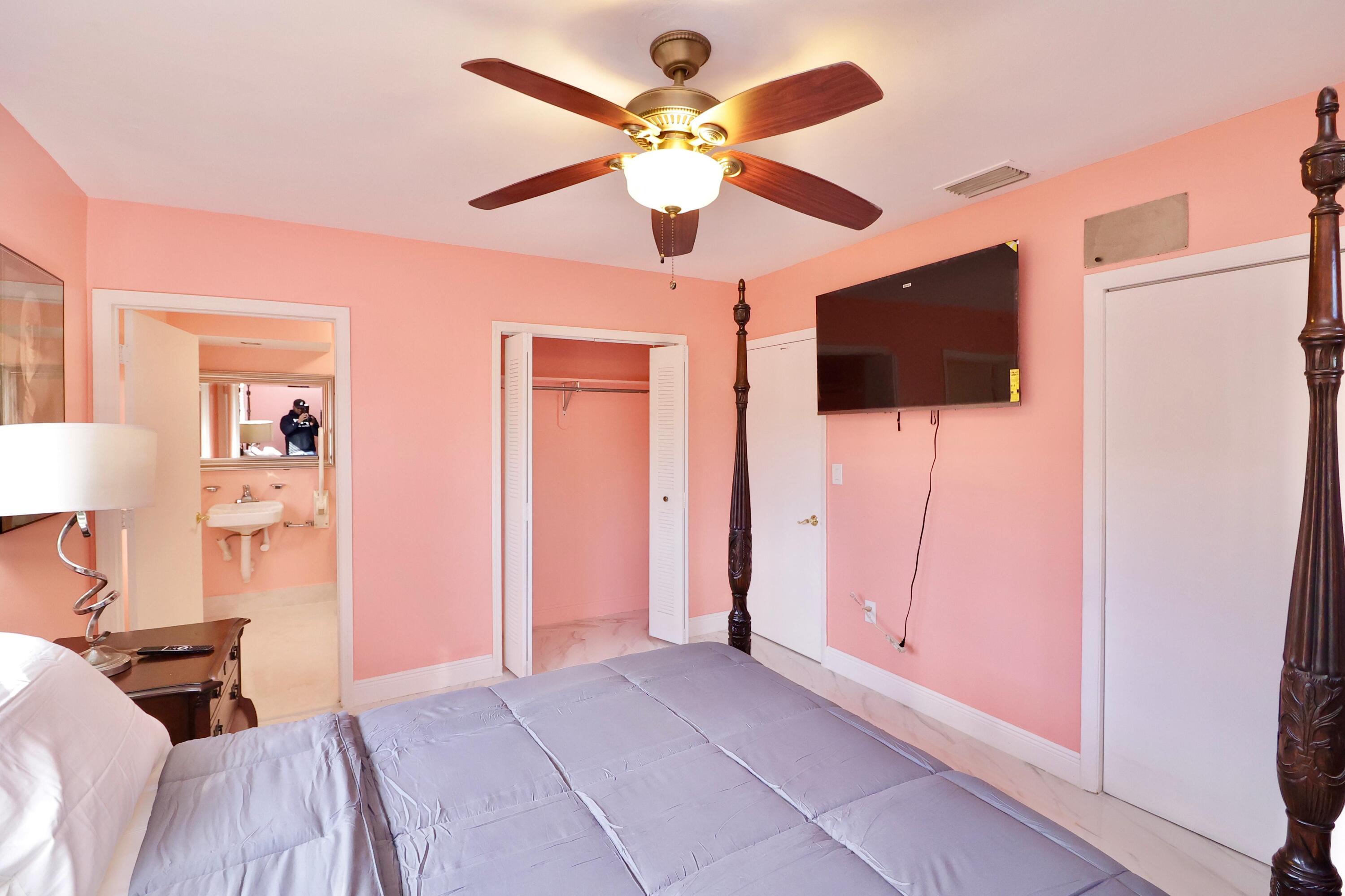842 NE 154TH Street