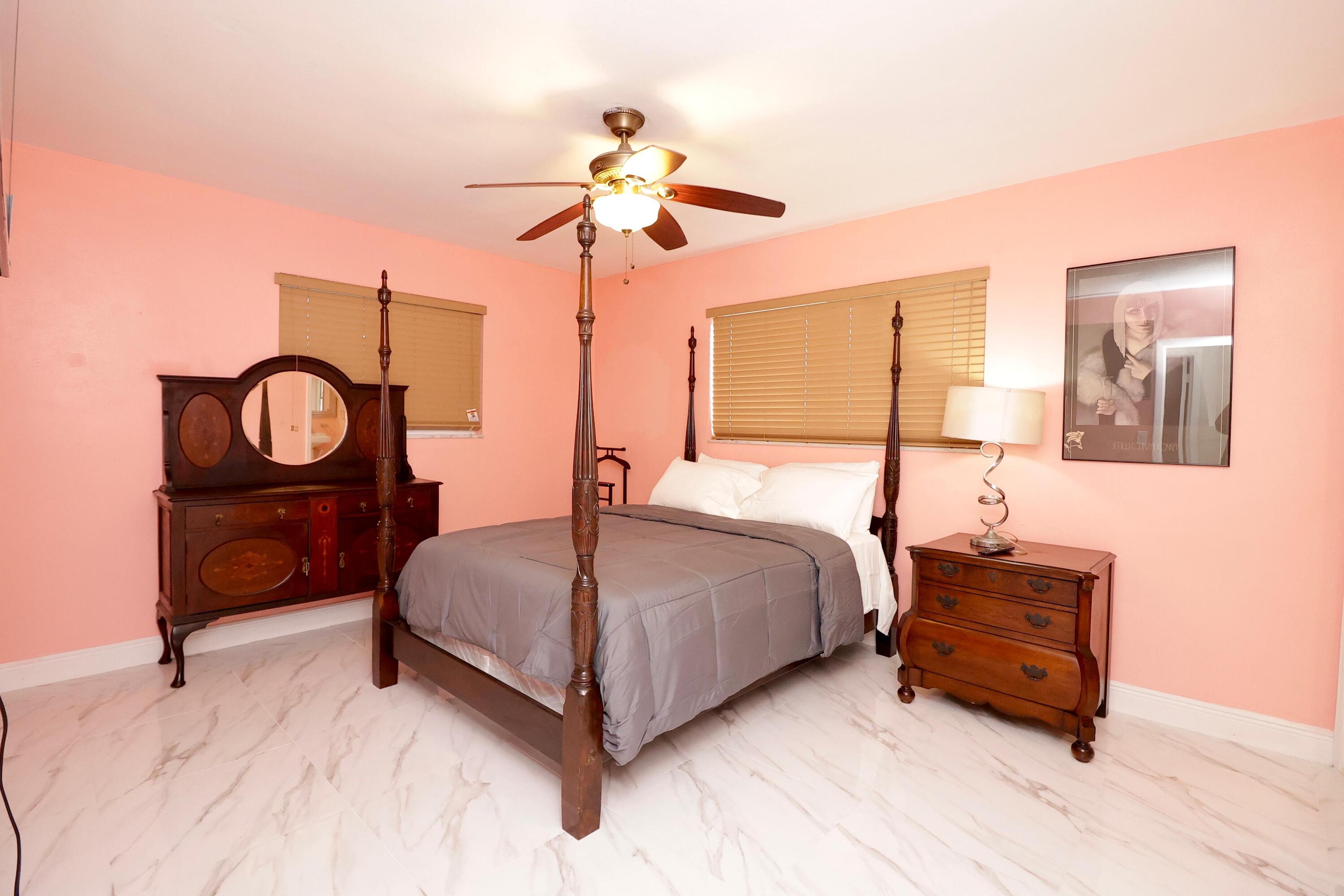 842 NE 154TH Street