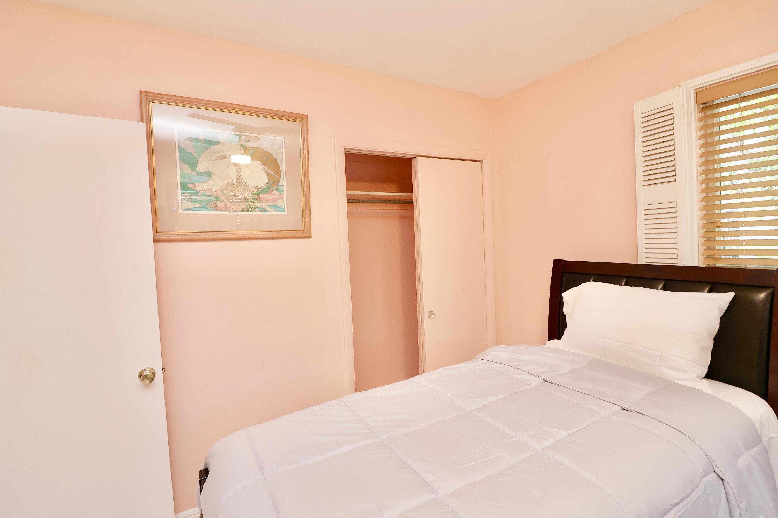 842 NE 154TH Street