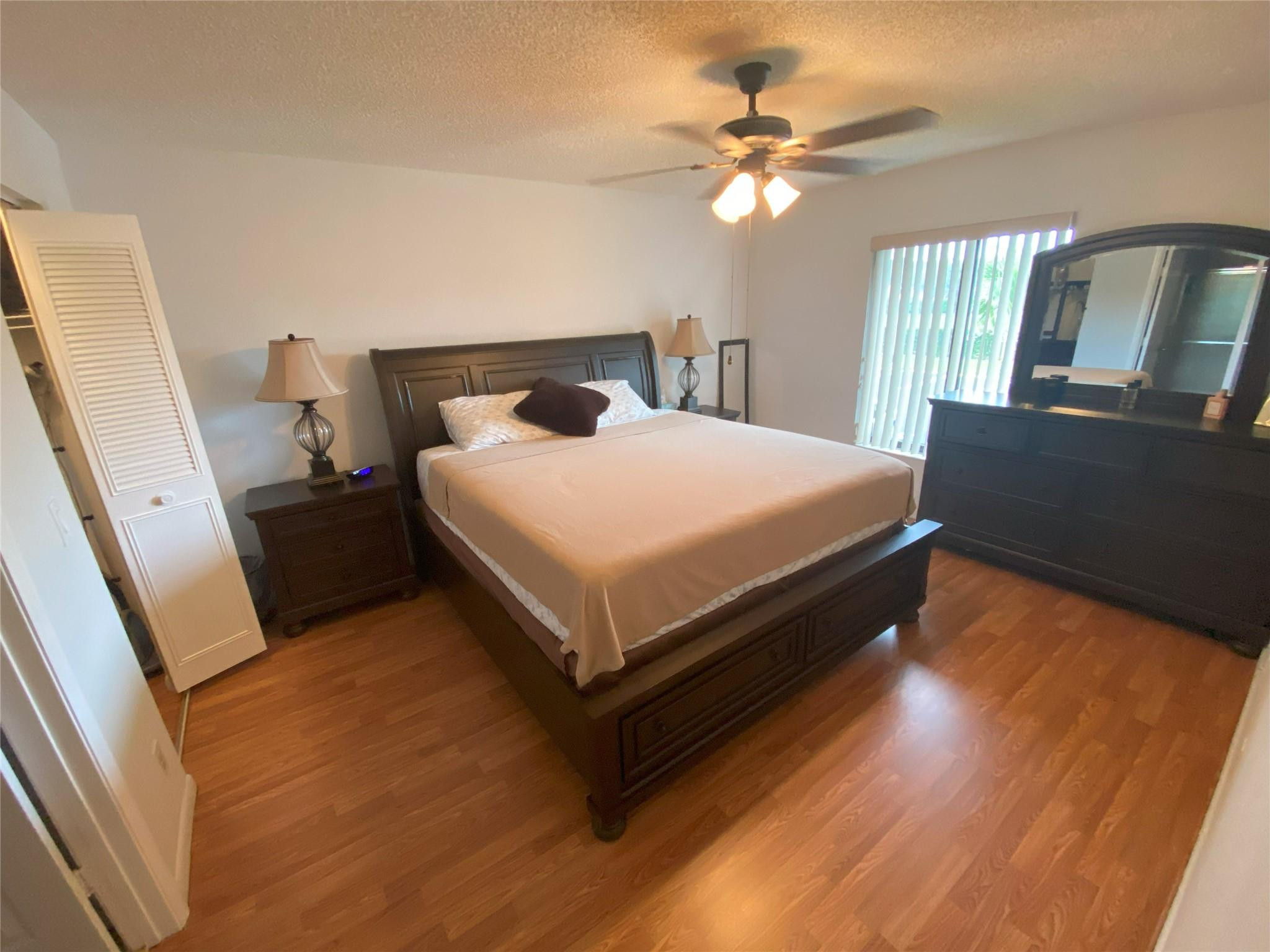 821 SKY PINE Way B2