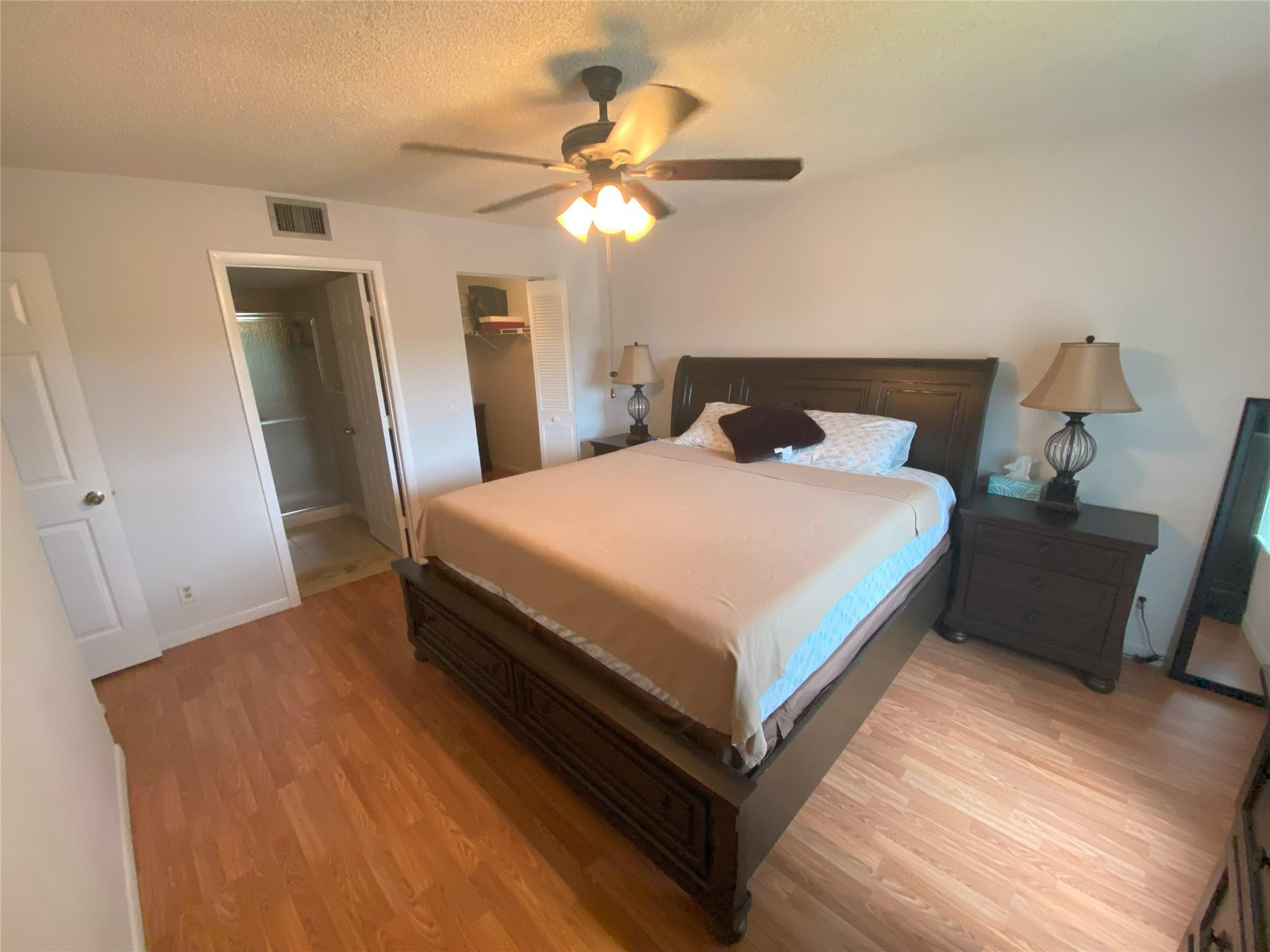 821 SKY PINE Way B2