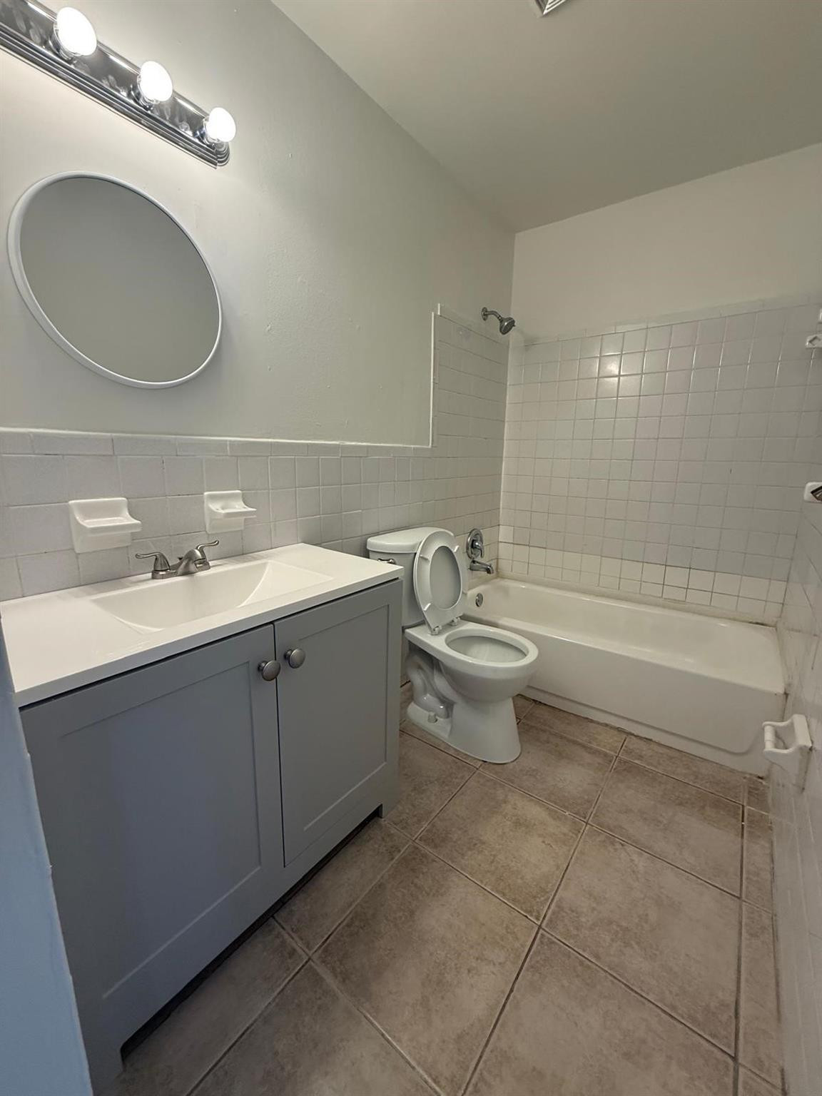 5744 NW 27th Court