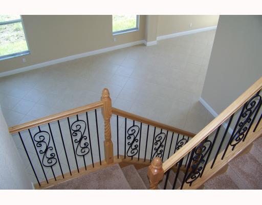 2007 GREY FALCON Circle SW