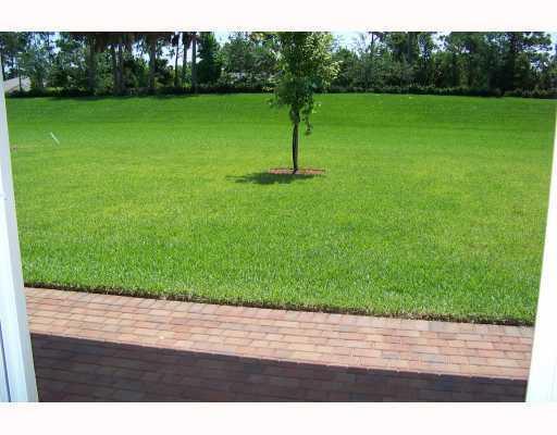 2007 GREY FALCON Circle SW
