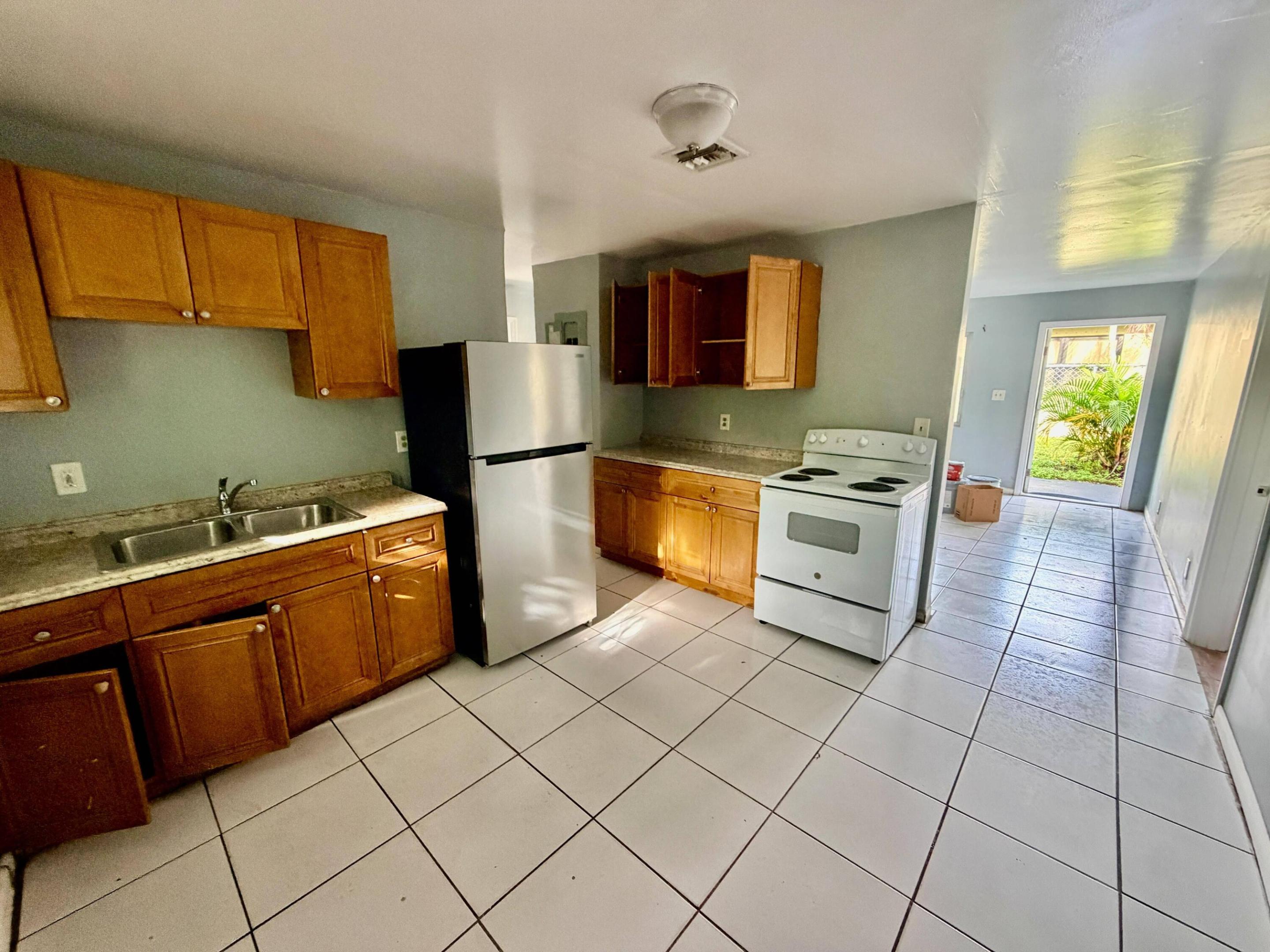 1132 NW 5TH Court 1A