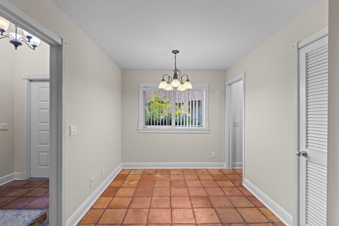 4673 Fountains Drive