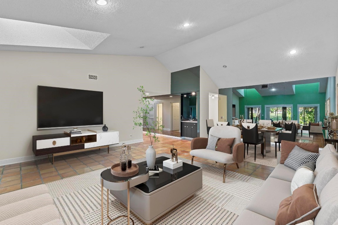 4673 Fountains Drive