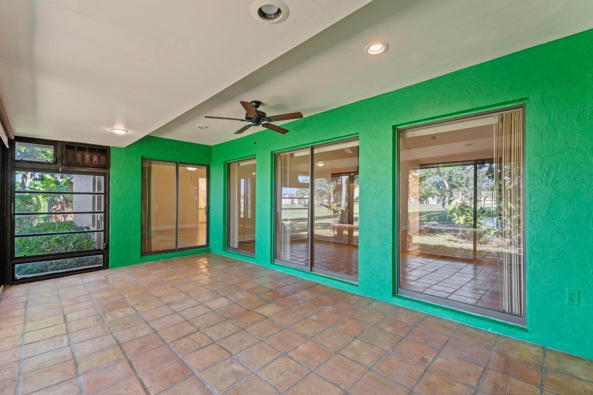 4673 Fountains Drive