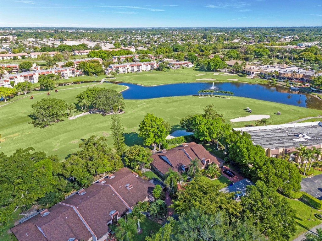 4673 Fountains Drive