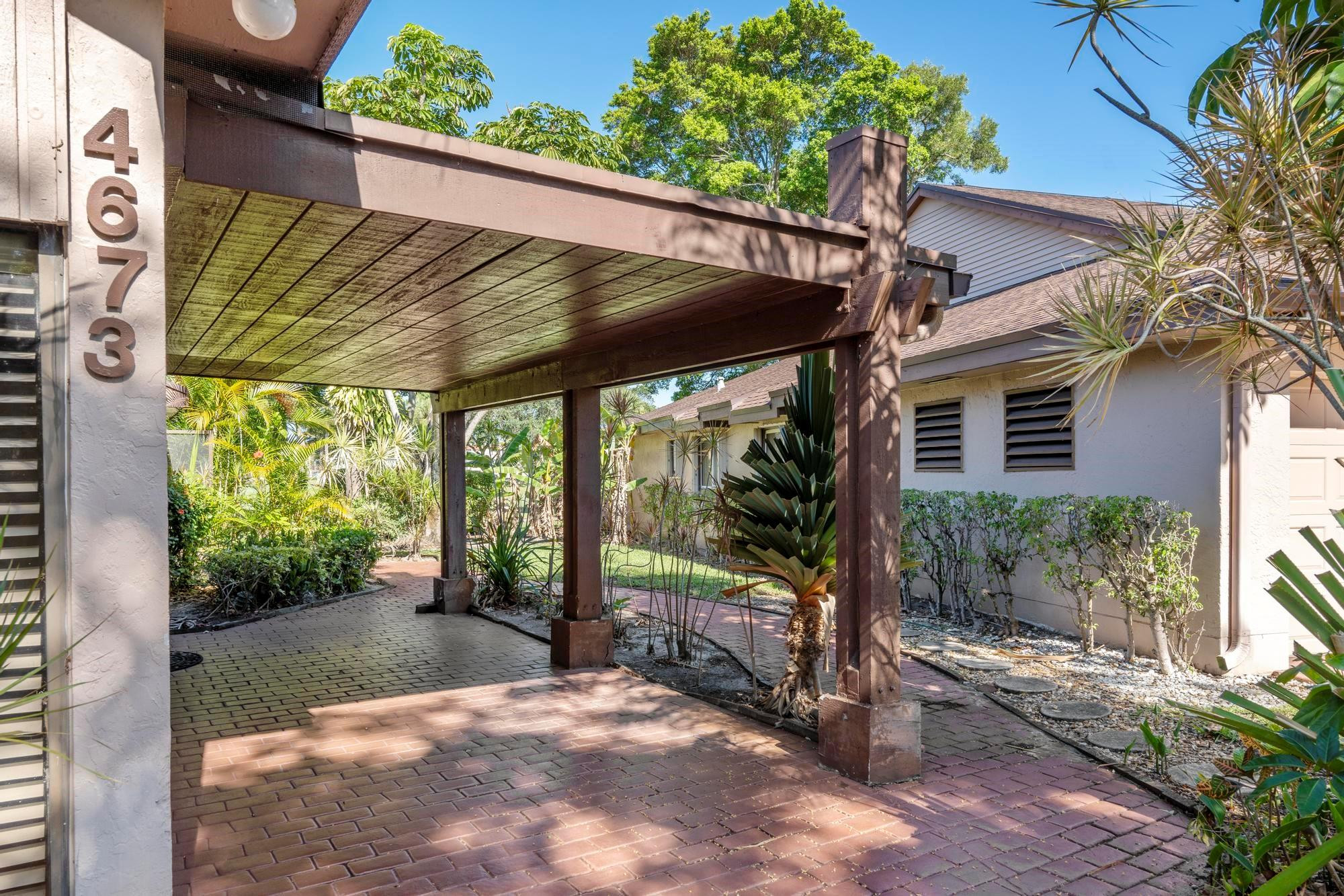 4673 Fountains Drive