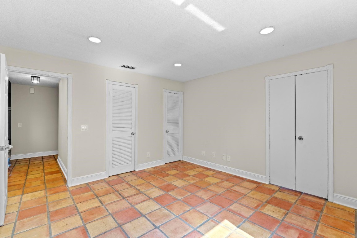 4673 Fountains Drive