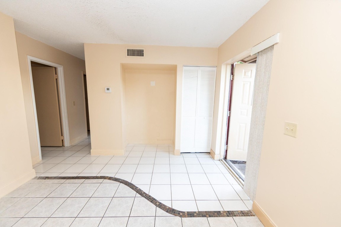 2114 NW 58th Ave Unit: 23c