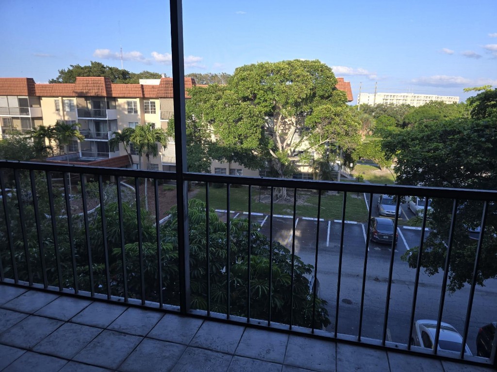 4168 Inverrary Dr 410