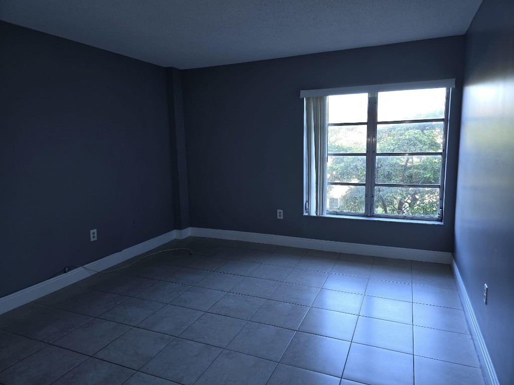 4168 Inverrary Dr 410