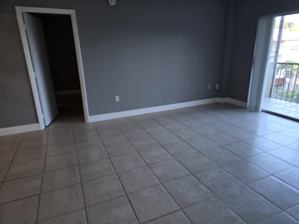 4168 Inverrary Dr 410