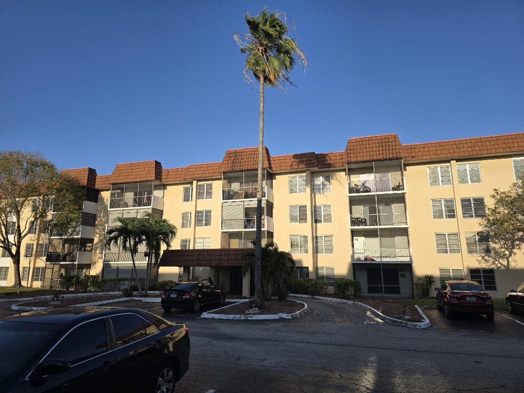 4168 Inverrary Dr 410